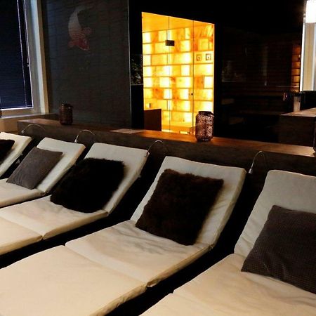 Glashaus Hotel Menziken ภายนอก รูปภาพ