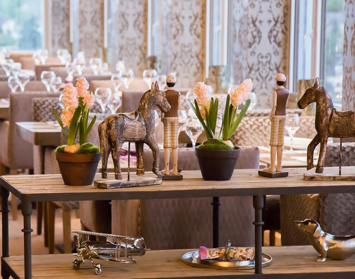 Glashaus Hotel Menziken ภายนอก รูปภาพ