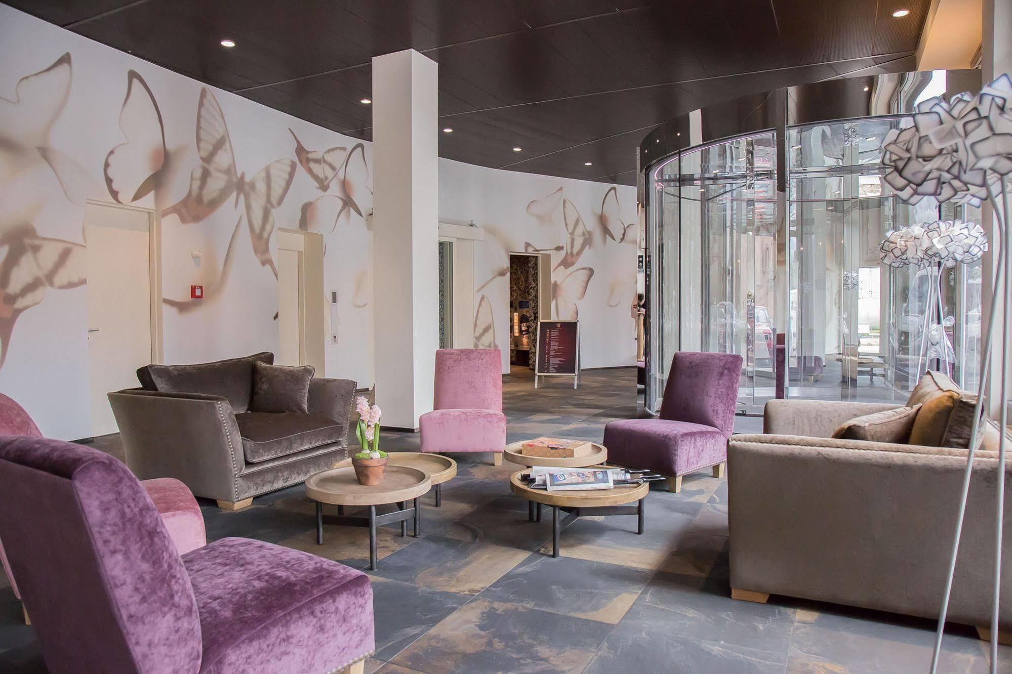 Glashaus Hotel Menziken ภายนอก รูปภาพ