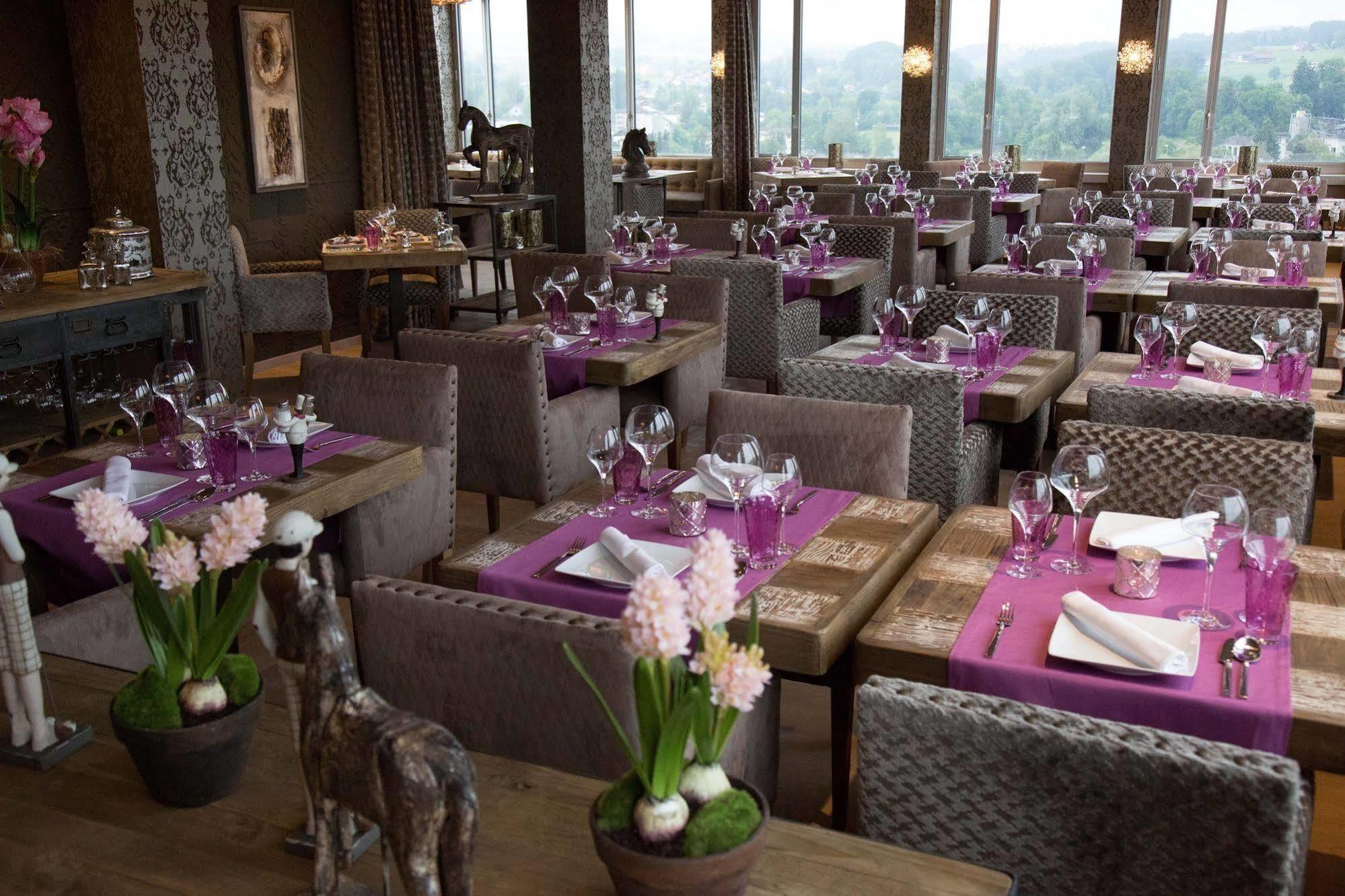 Glashaus Hotel Menziken ภายนอก รูปภาพ