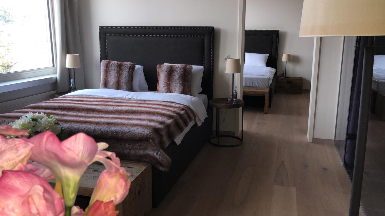 Glashaus Hotel Menziken ภายนอก รูปภาพ