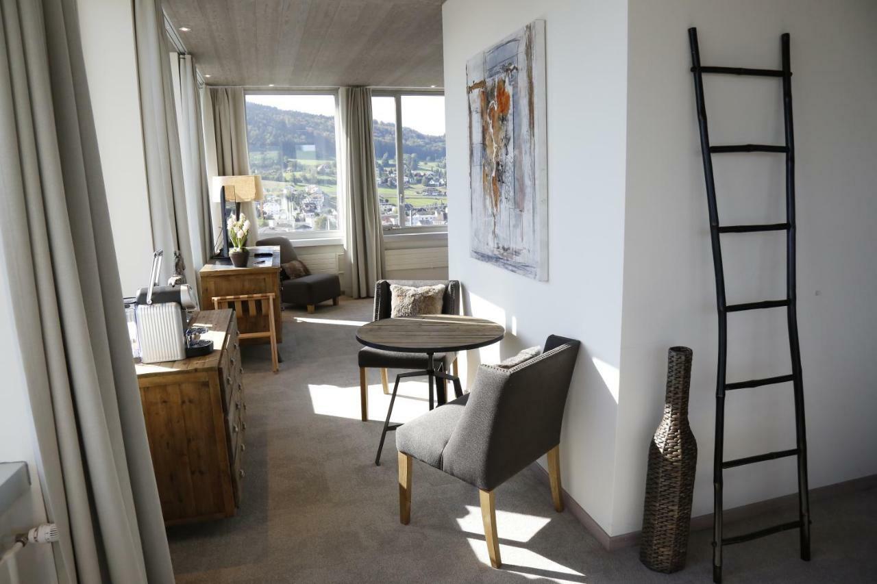 Glashaus Hotel Menziken ภายนอก รูปภาพ